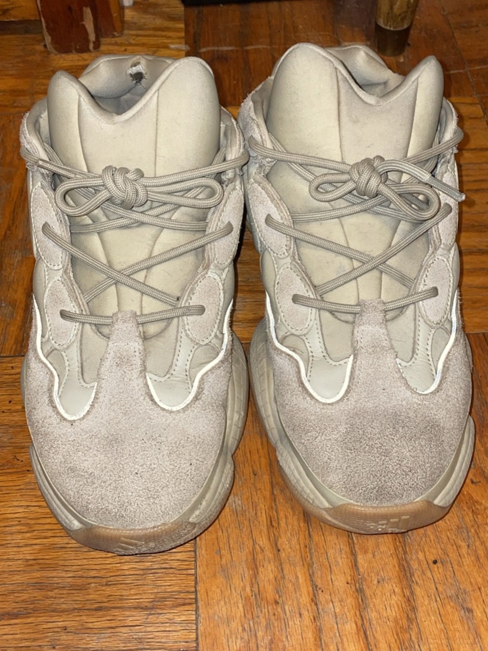 Yeezy 500 tan sneaks